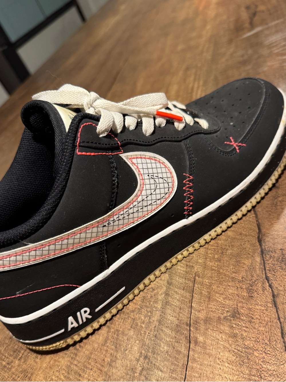 Nike Air Force 1 LV8 Sketch Swoosh Black White Orange Sneakers Men’s Size 11